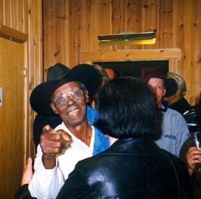Pinetop Perkins. Эй, он меня снимает!