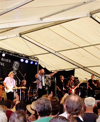 J.T.Lauritsen & The Buckshot Hunters