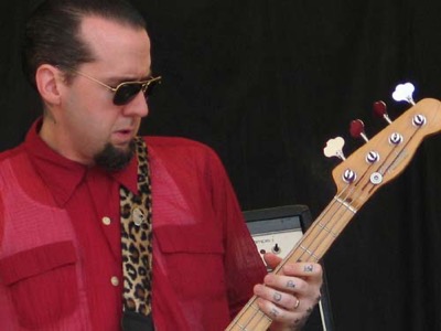 Ronnie James