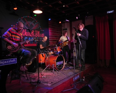 Stantsiya MIR, Roadhouse