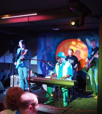 Kenny Blues Boss Wayne & Jose Luis Pardo, Roadhouse
