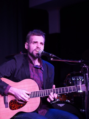Folkline